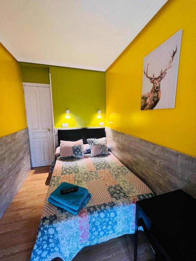 Hostal Numancia Madrid Esterno foto