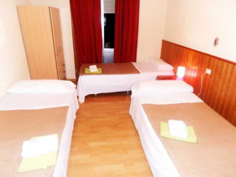 Hostal Numancia Madrid Esterno foto