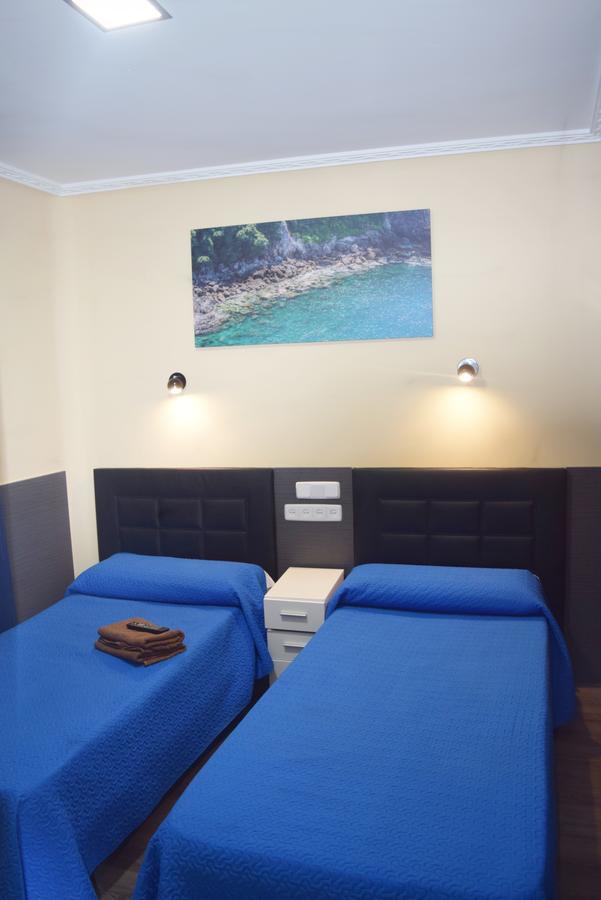 Hostal Numancia Madrid Esterno foto