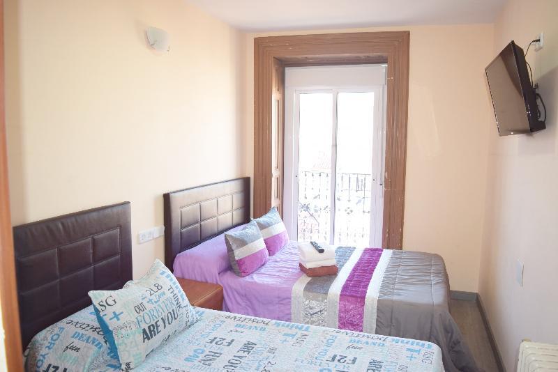 Hostal Numancia Madrid Esterno foto