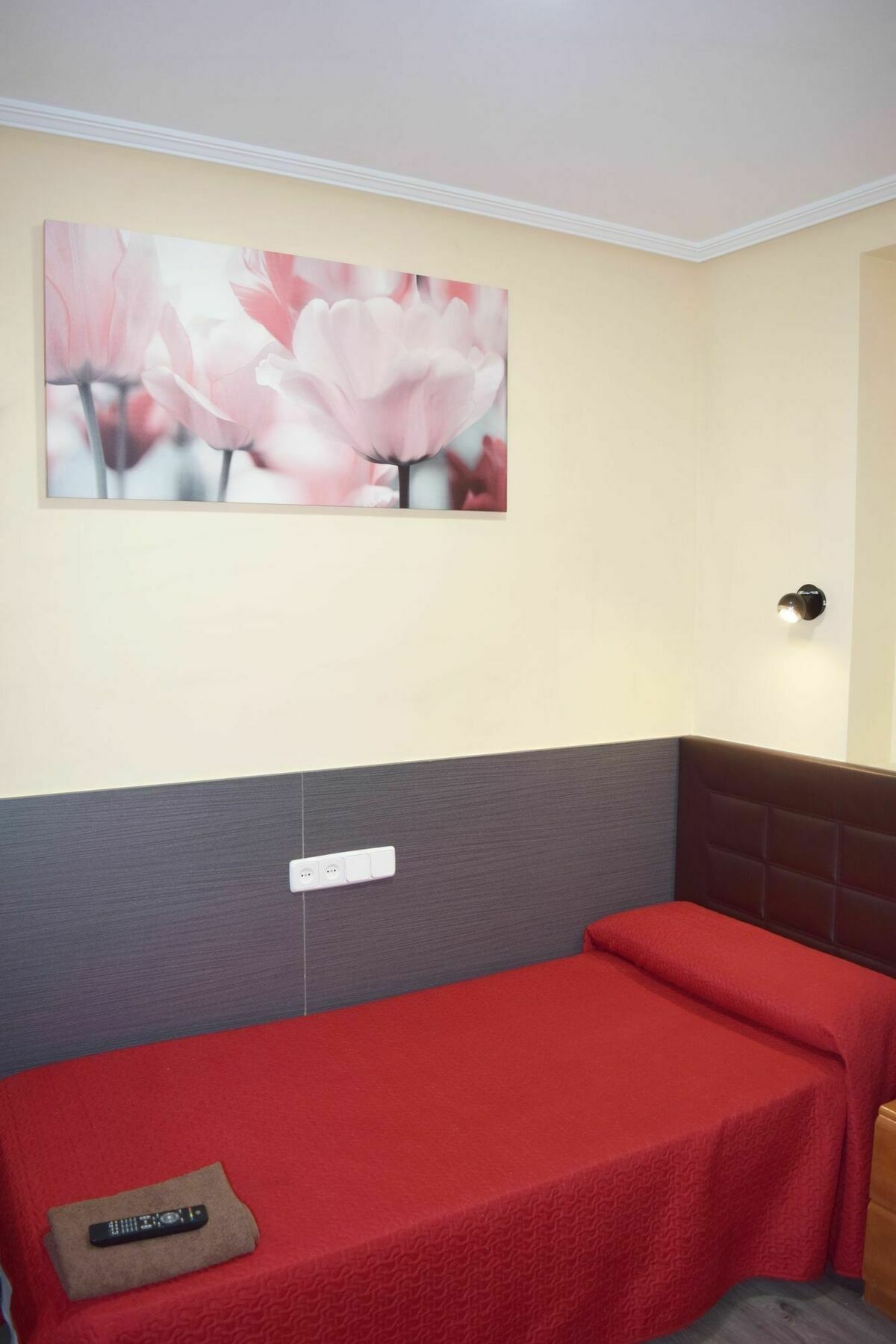 Hostal Numancia Madrid Esterno foto